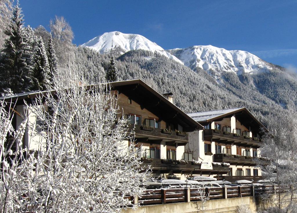 Aparthotel Ferienland Stubai à Fulpmes Extérieur photo